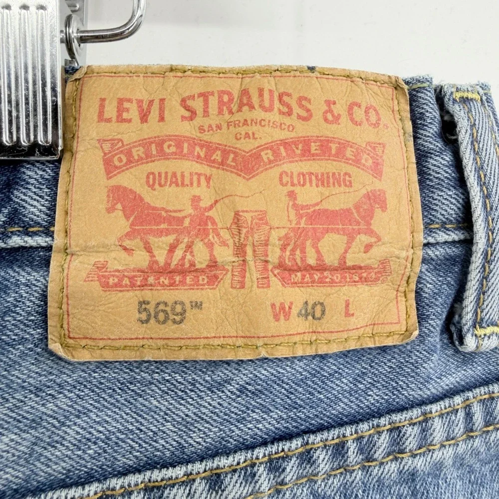 Levis levi 569